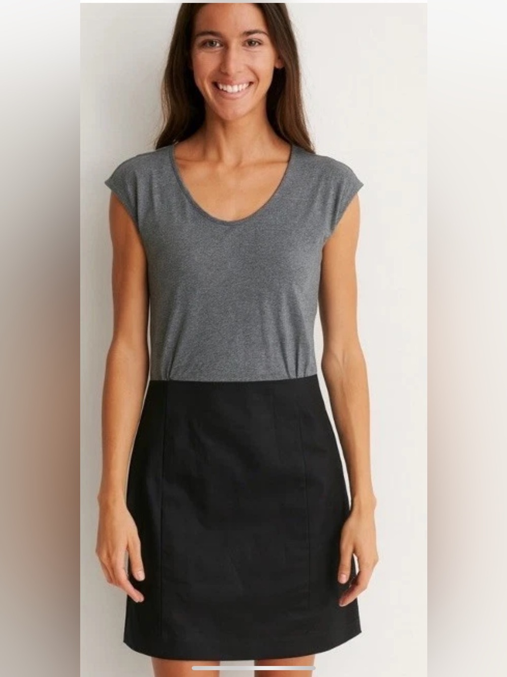 Banana Republic Gray/ Black Scoop Neck Cap Sleeve Dress Size 2 Like New! 👗